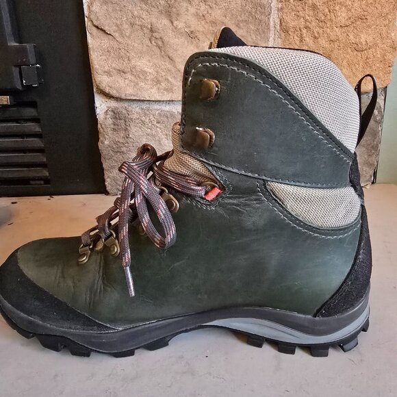 ZAMBERLAN 330 Marie Gore-Tex Hiking Boots - Women’s - Picture 3 of 10